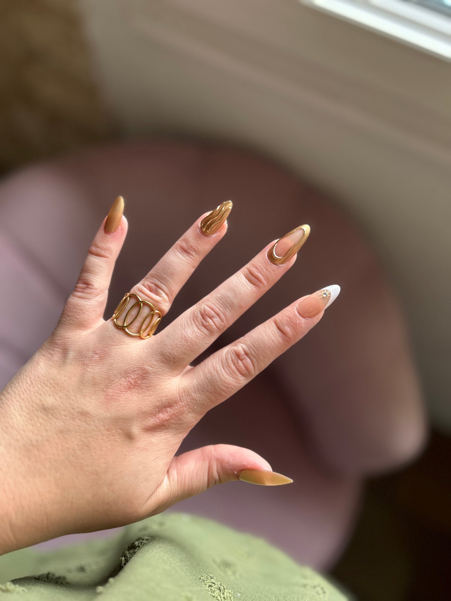 Bague astrée