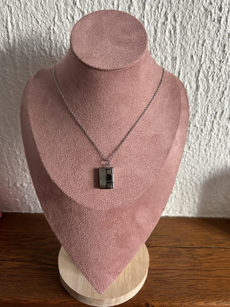 Collier enveloppe "I LOVE YOU"